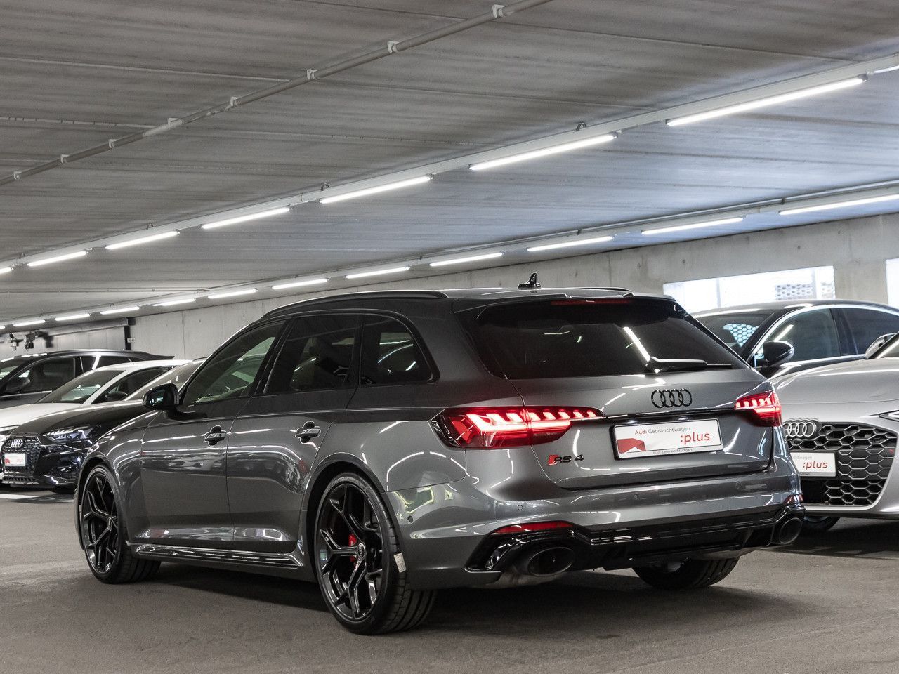 Audi RS4 Avant TFSI quattro Competition Keyless B&O foto 4