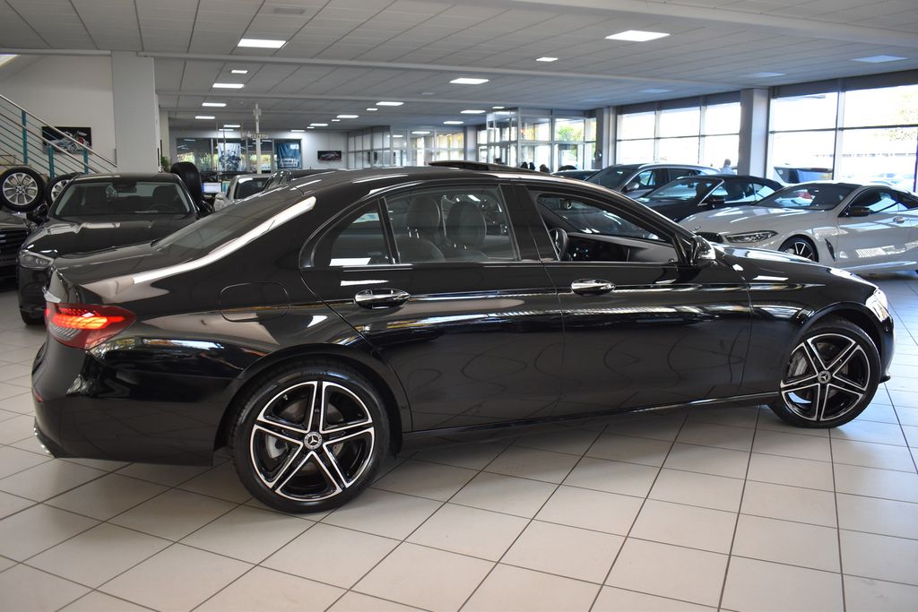 Mercedes-Benz E 300 de 4M NIGHT DISTR HUD AIR 360° NETTO 33000