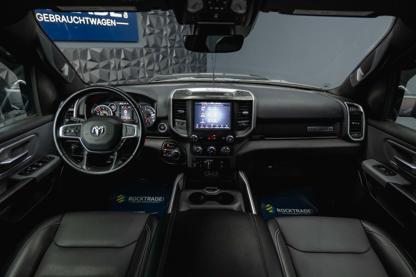 Fahrzeugabbildung Dodge RAM 5.7 V8 HEMI 4x4 OFFROAD Night Limited 19%