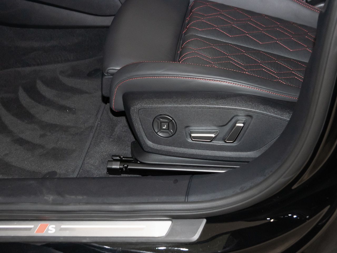 Audi A6 e-tron - Bild 26