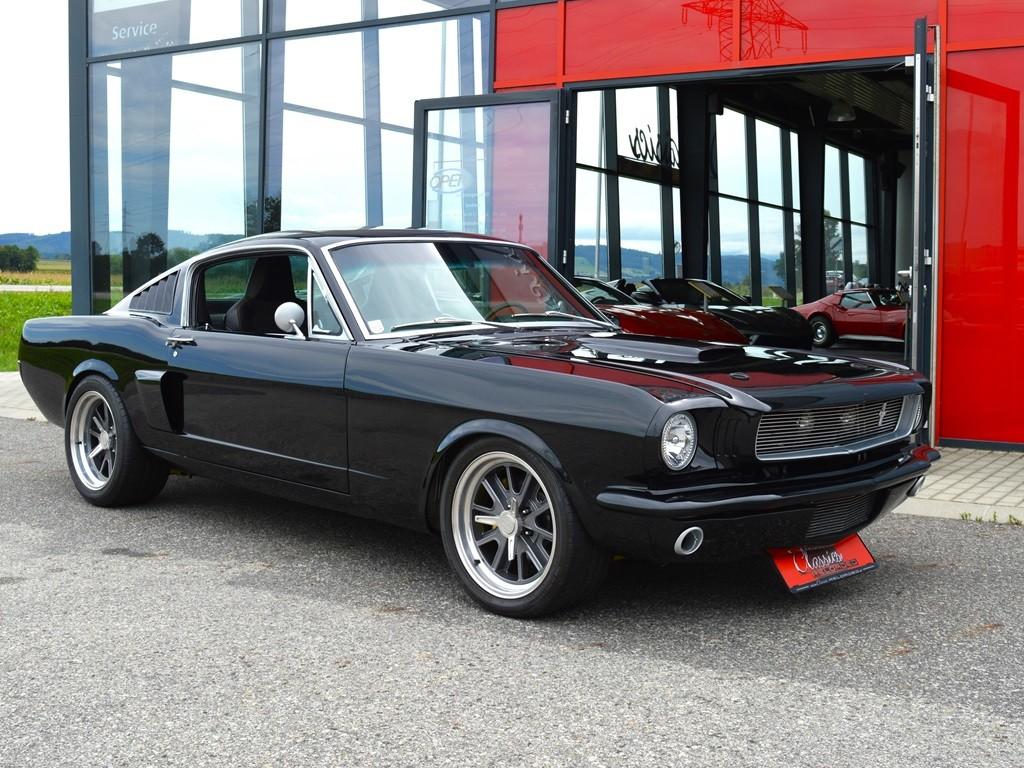 Ford Mustang Fastback Resto-Mod 6.2L, paddle shift