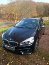 BMW 218i Active Tourer Modell Advantage Bu... - BMW 2er Reihe mit Benzin-Antrieb: Geländewagen, Automatik