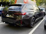 BMW i5 M60 xDrive Touring Adapt. M-Fahrw. Prof. HUD - BMW i5 in Frankfurt (Main)