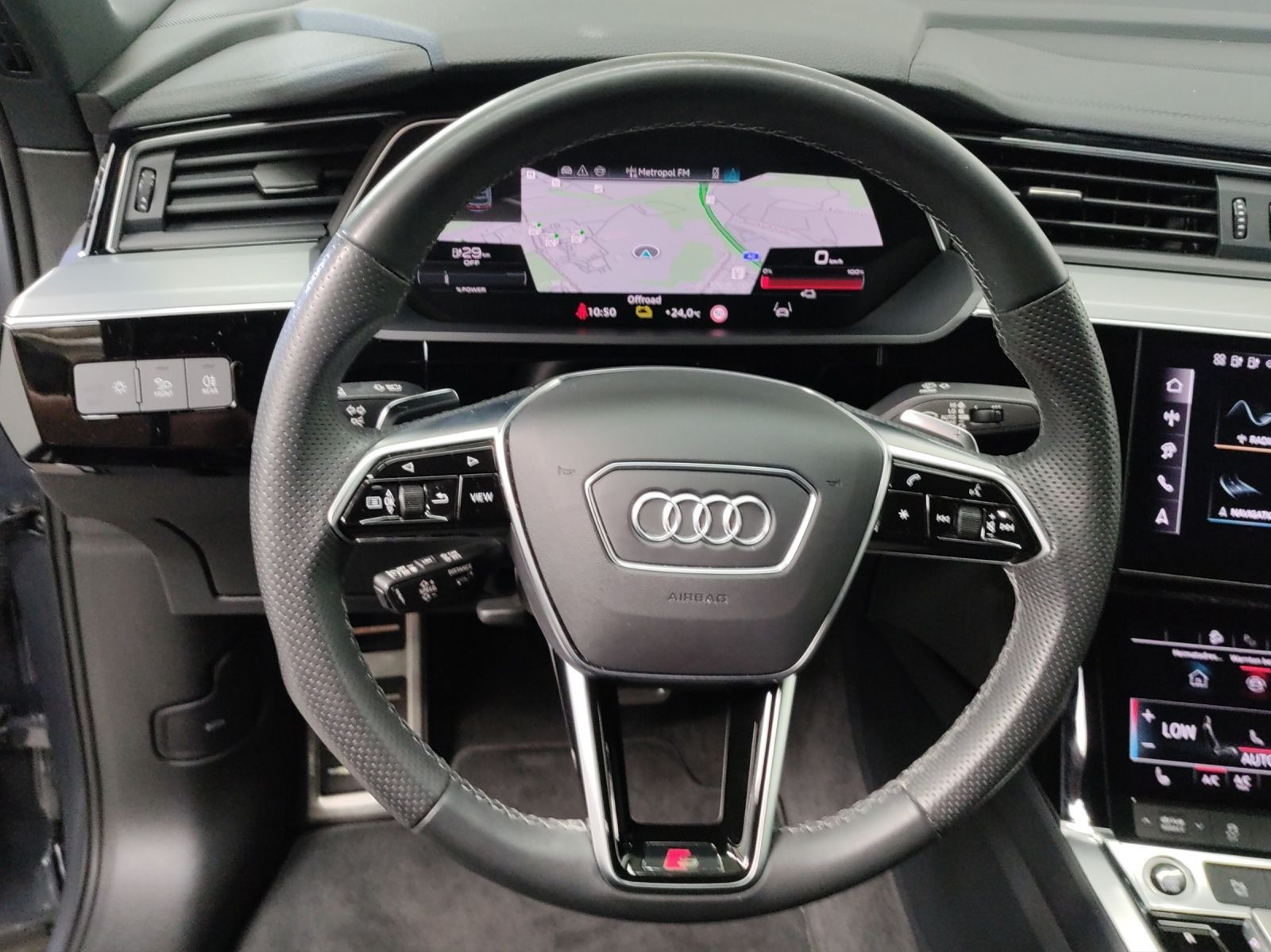 Audi Q8 e-tron - Bild 10