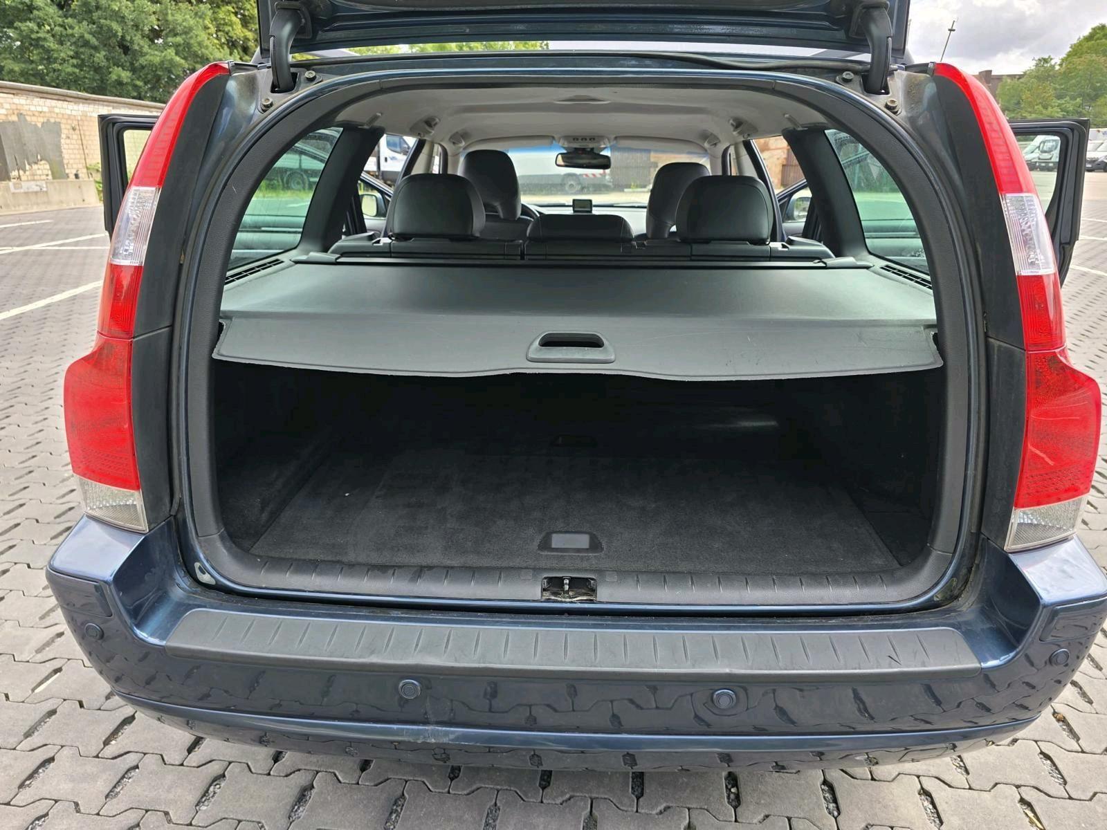 Volvo V70 2005 — photo 8