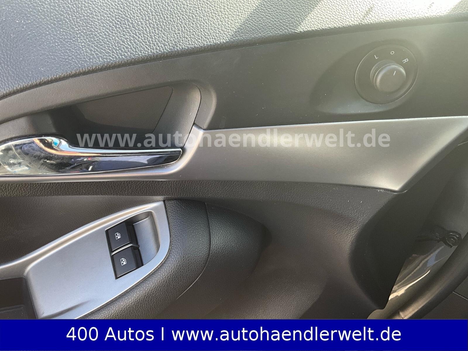 Chevrolet Orlando 2011 — photo 16