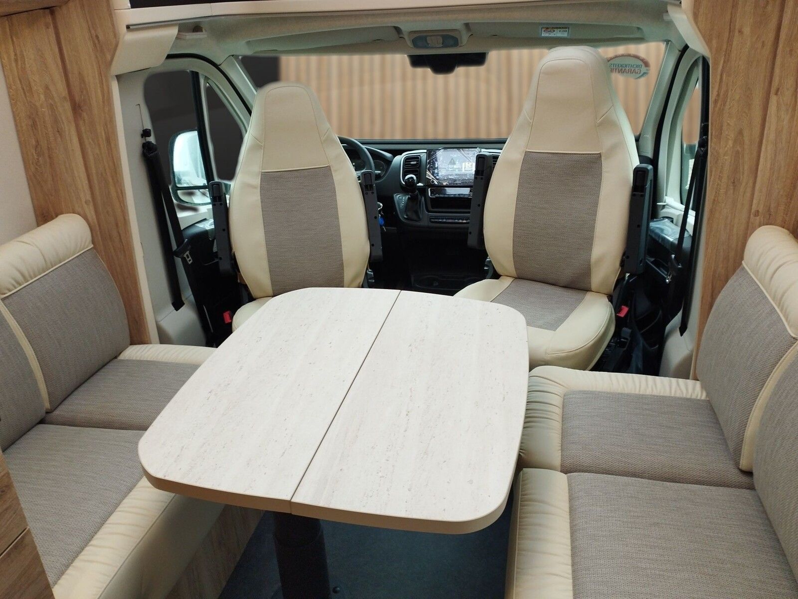 Fahrzeugabbildung Eura Mobil Profila T PT 720 EF MondialPakete 180PSAutomatik