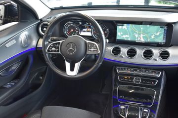 Mercedes E 220 - 10
