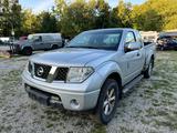 Nissan Navara 2.5 dCi 4x4 King-Cab Klimaautomatik Euro4 - Nissan Navara Gebrauchtwagen in München