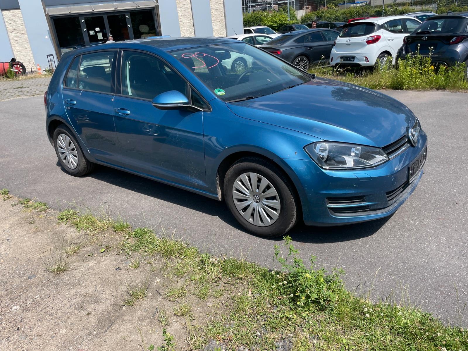 Volkswagen Golf   1,2   Trendline BMT