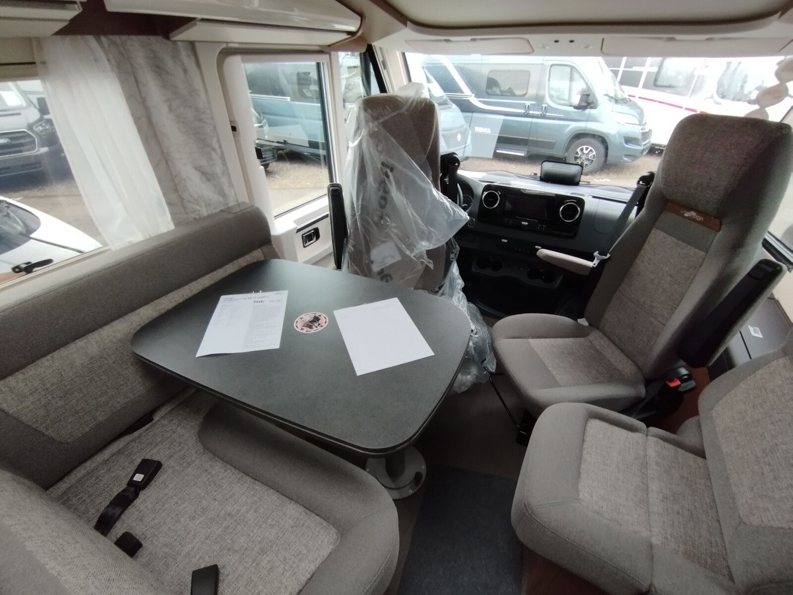 Fahrzeugabbildung Carthago C2-tourer I 145 RB LE comfort Mercedes, Markise