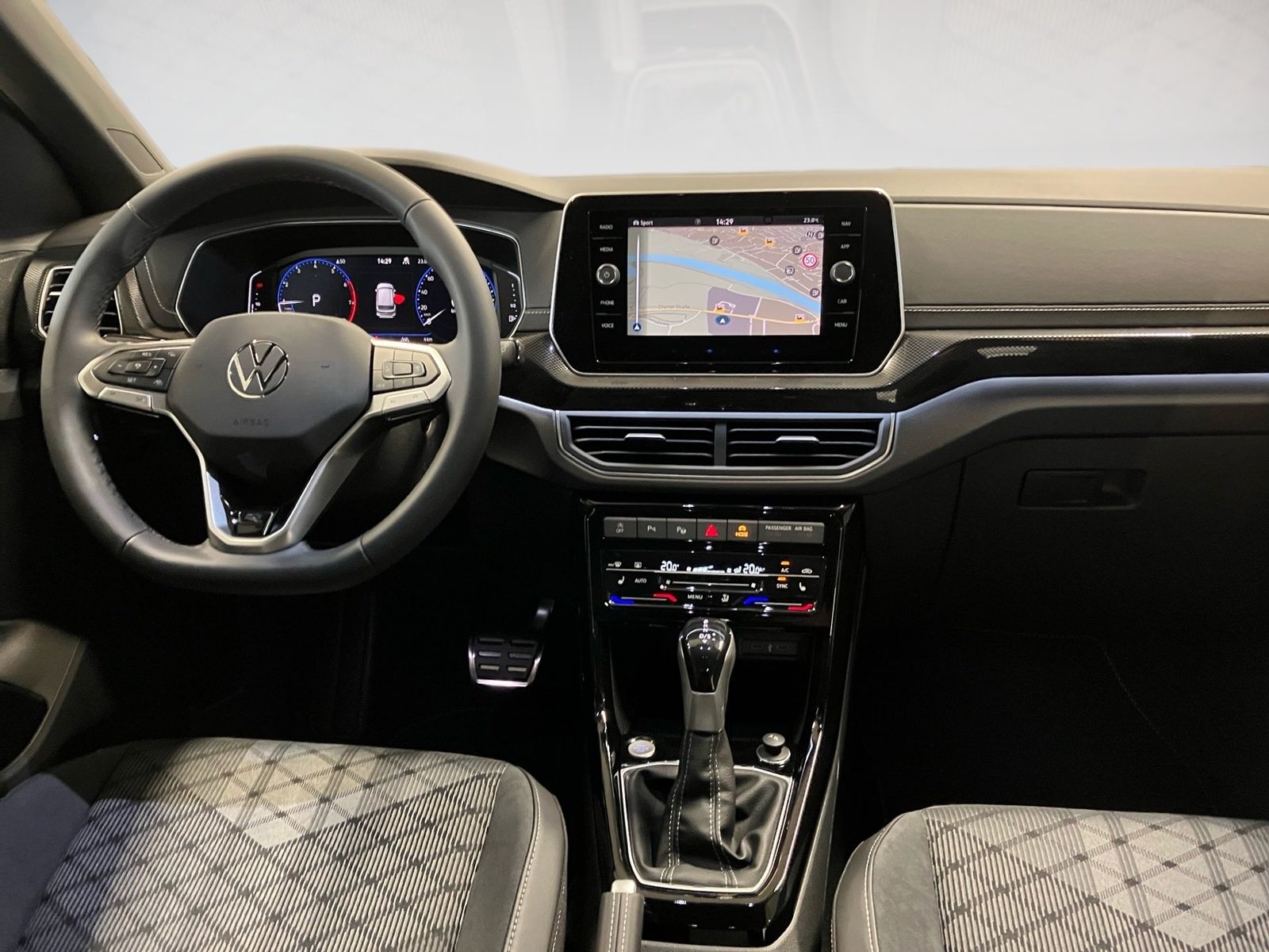 Volkswagen T-Cross - Bild 11