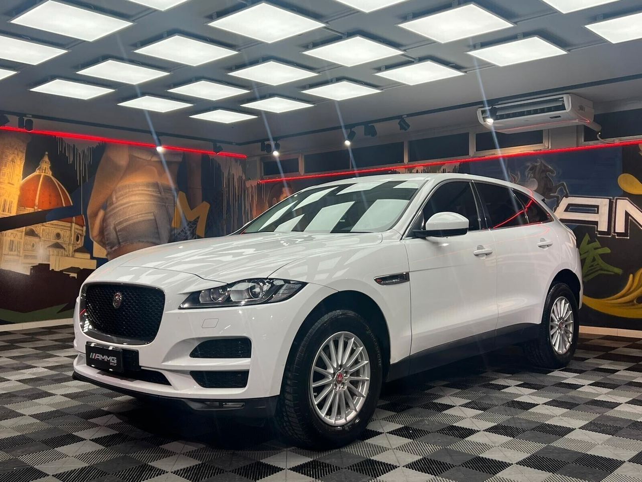 JAGUAR F-Pace