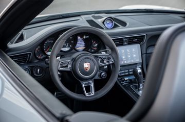 Porsche Carrera GTS Cabrio*510PS*LIFT*LED*BURM*TECHART