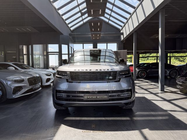 Land Rover Range Rover 3.0 D300 SE/PANO/22″/SHADOW EXTERIOR
