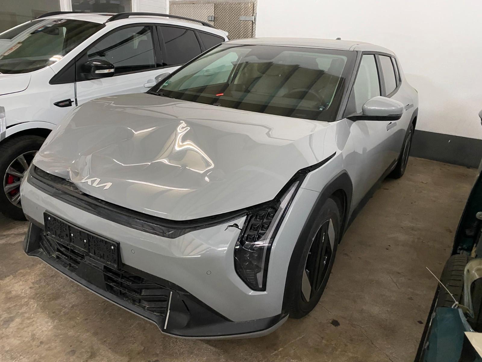 Kia EV4 150 kW Earth