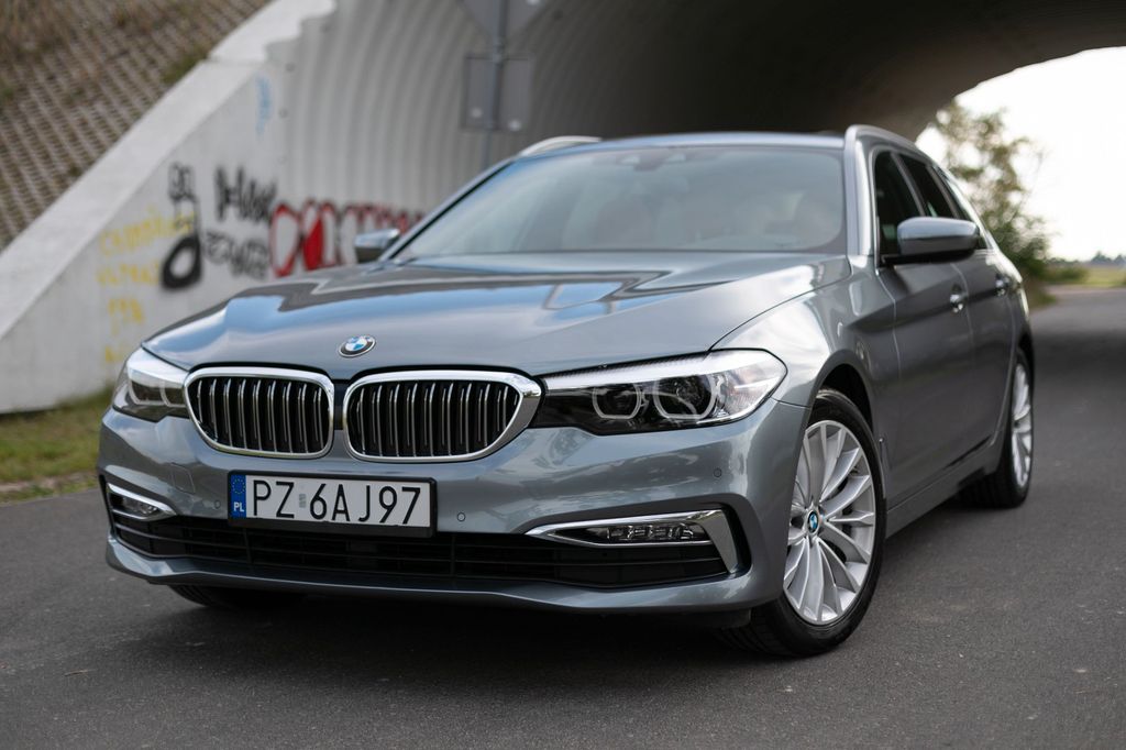 Image of BMW 530