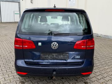 Volkswagen Touran - 7