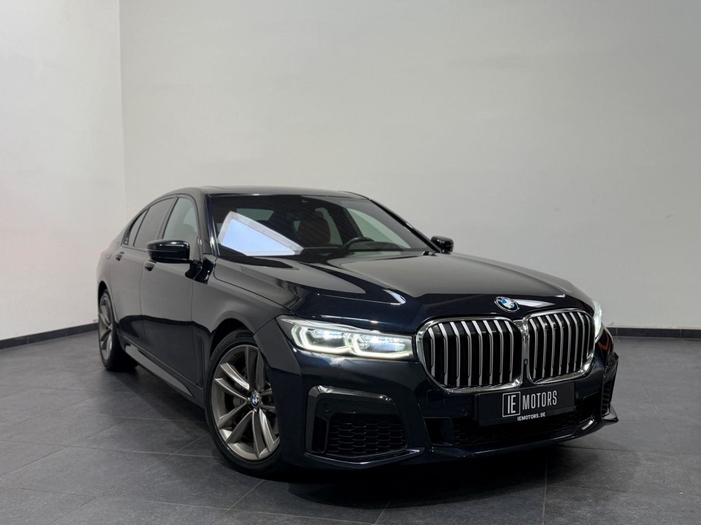 BMW BMW 730 d M-Sport xDrive/HUD/Luft/Leder/SCHIEBEDAC