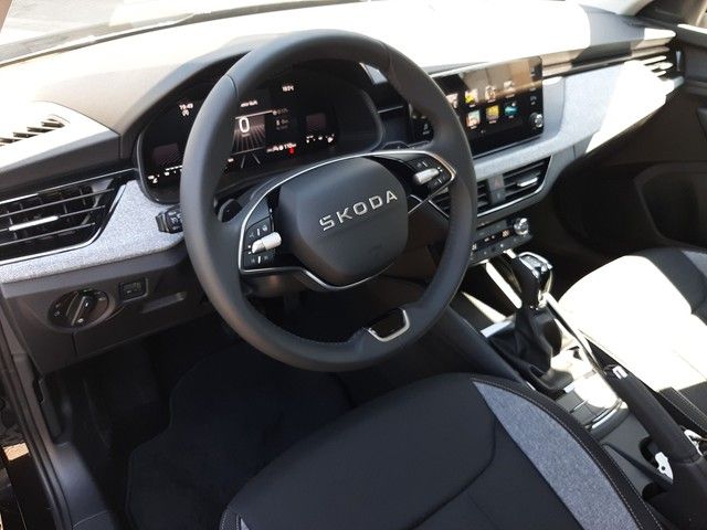 Fahrzeugabbildung Skoda Kamiq Selection 1.0TSI DSG SitzHz LenkHz LED