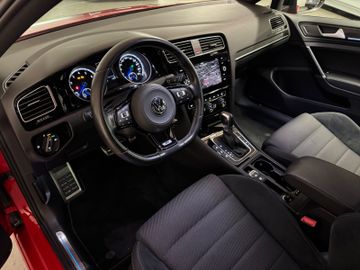 Volkswagen Golf - 12