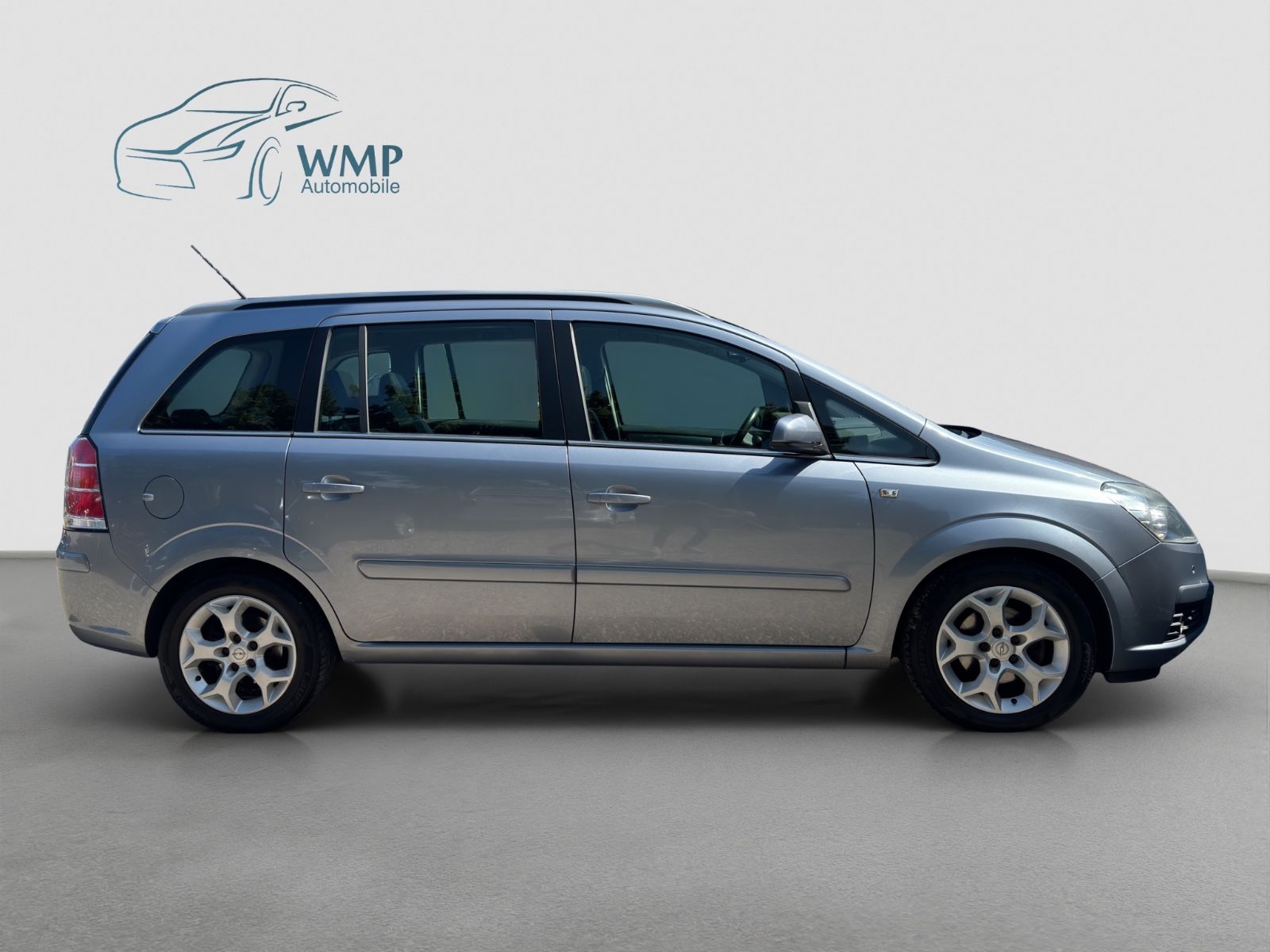 Fahrzeugabbildung Opel Zafira B Cosmo/7. Sitzer/Klimaautom./Pano./TÜV