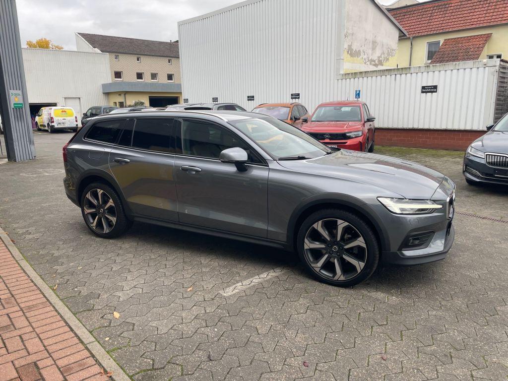 Volvo V60 Cross Country