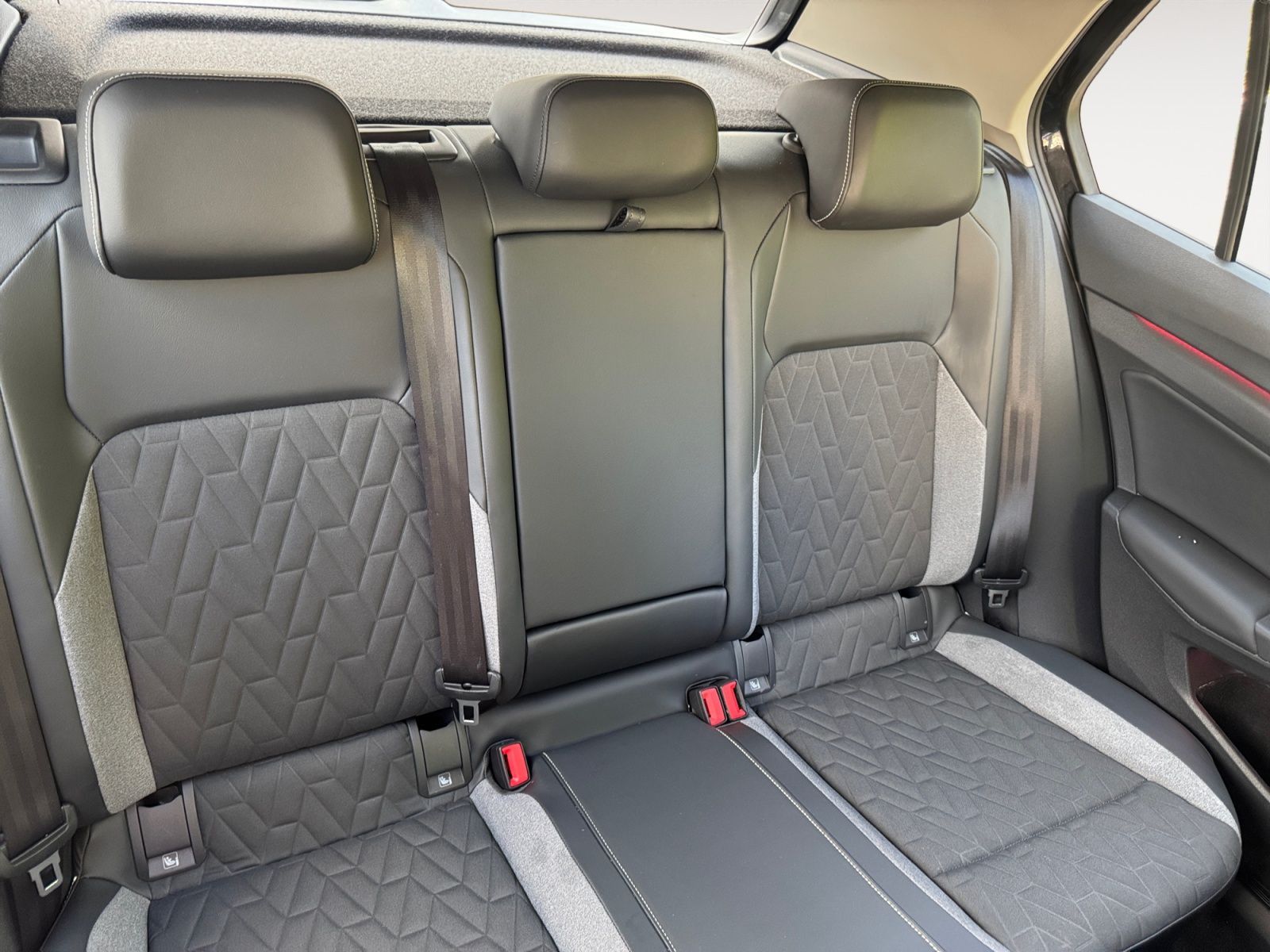 Volkswagen Golf - Bild 14