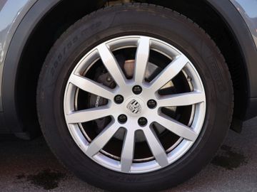 Porsche Cayenne - 6