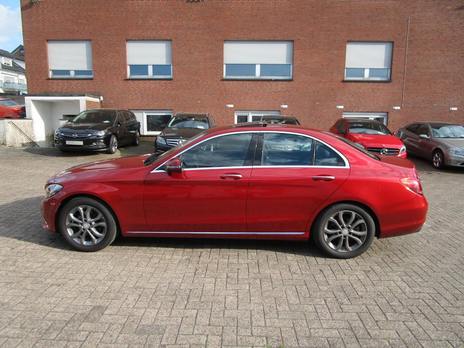 Mercedes-Benz C 200d BlueTec Avantgarde+AHK+GSD+LED+Tempomat+