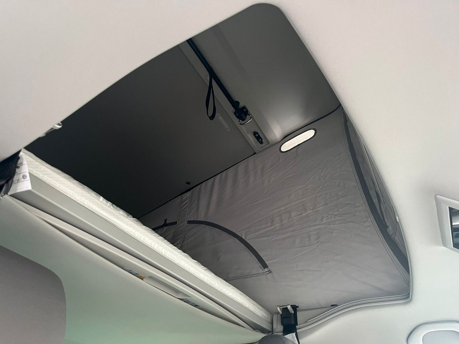 Fahrzeugabbildung Volkswagen T6 California 2.0TDI 4Motion Beach Camper