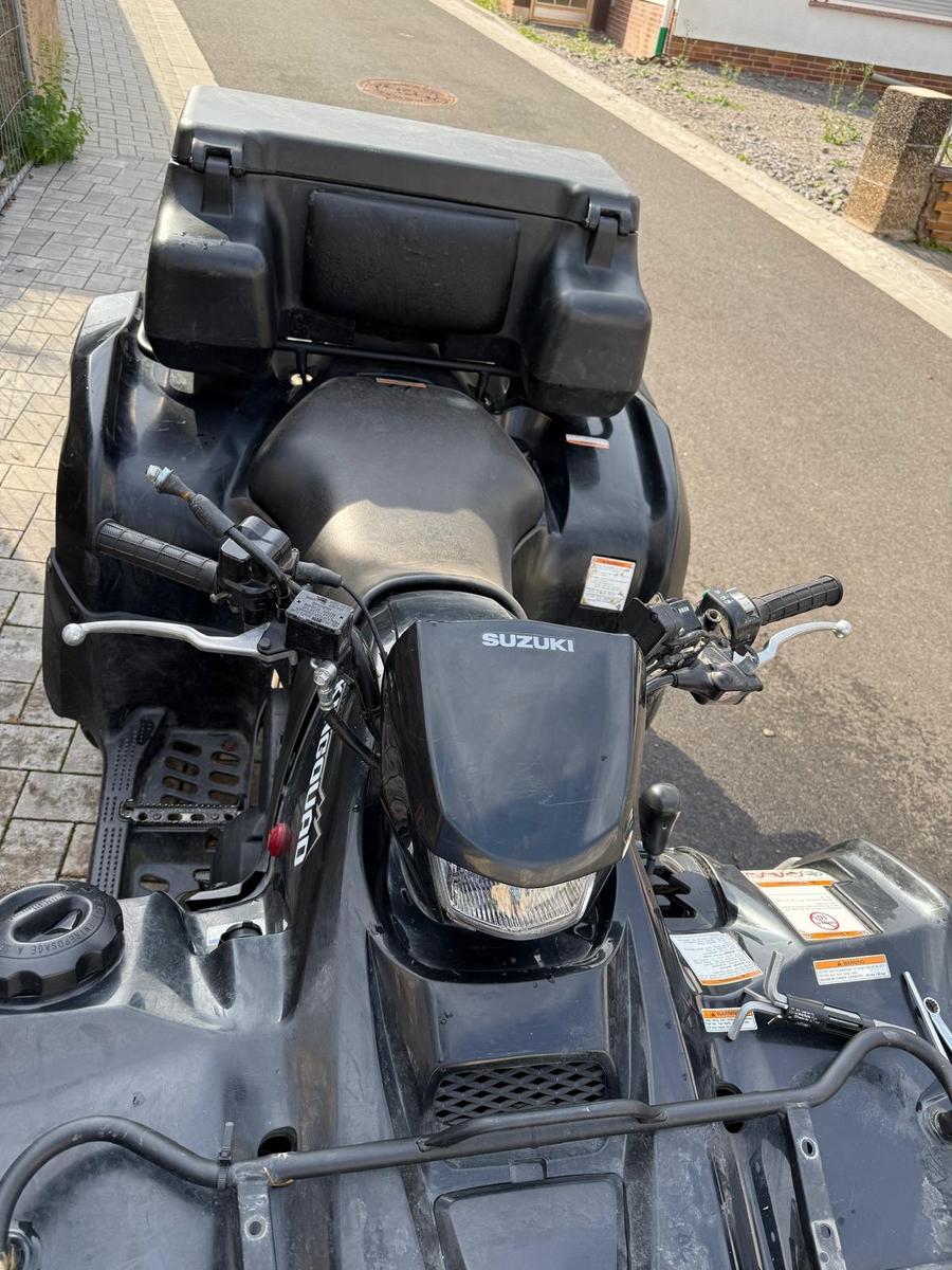 Suzuki  2012 — rear view