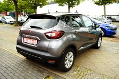 Fahrzeugabbildung Renault Captur Limited Autm. Navi Tempomat Klima PDC