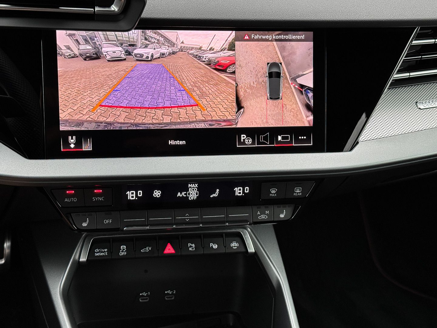 Audi A3 Sportback TFSIe 2x S line Black LED Navi Kom foto 11