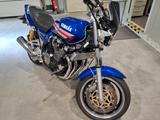 Yamaha XJR 1200 Sarron 1.Hand - YAMAHA XJR 1200