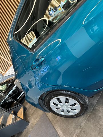 Toyota Yaris Hybrid Life *Navi*Klima*