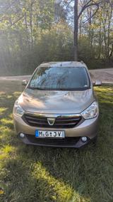 Dacia Lodgy TCe 115 Prestige, Navi, Klima, TÜV neu