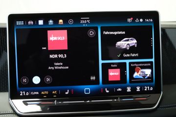 Volkswagen Tiguan 1.5 eTSI AHK Pano StHz 19 Zoll