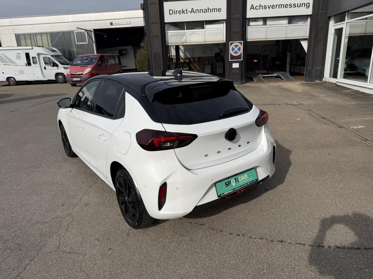 Opel Corsa GS 1,2 MATRIX+NAV+SHZ+LHZ+TWW+RFK+PDC