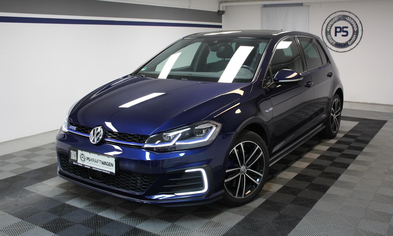 Volkswagen Golf GTE 1.4 TSI DSG eHybrid PANO KAMERA ACC LED