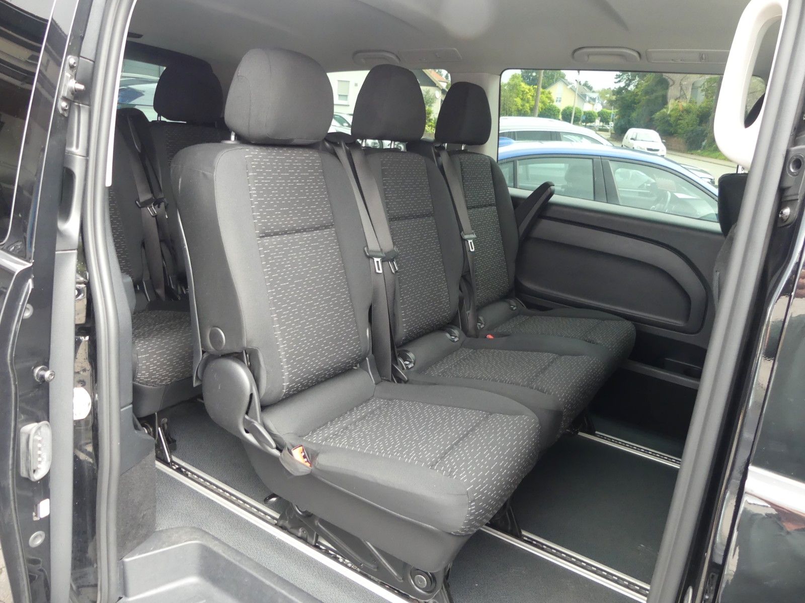 Fahrzeugabbildung Mercedes-Benz Vito Tourer 116 CDI Pro lang 9 Sitzer AHK