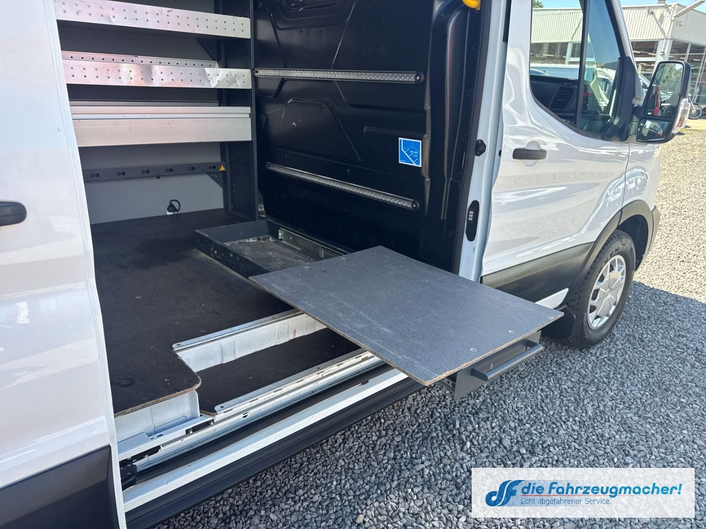 Fahrzeugabbildung Ford Transit Kasten 350 L2H3 Trend 2.0 TDCi KAMERA St