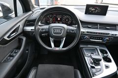 Fahrzeugabbildung Audi Q7 3.0 TDI quattro*STDHZG*PANO*BOSE*ACC*AHK