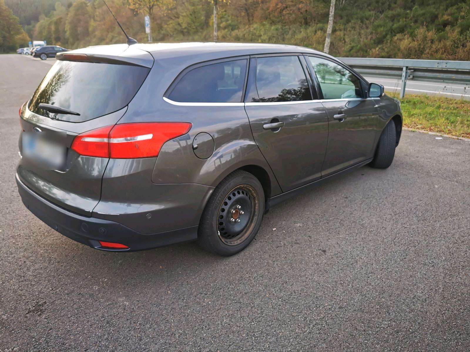 Ford Focus 2015 — photo 7