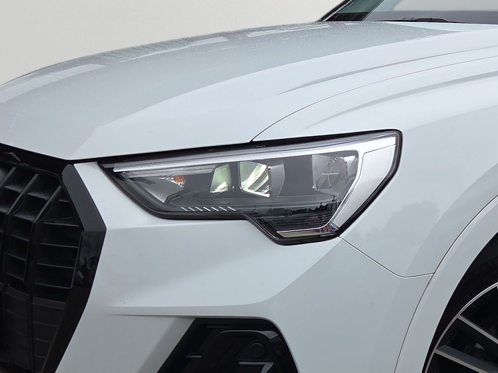 Audi Q3 S-LINE 35TFSI S-TRONIC AHK+ACC+KEYLESS+NAVI+A foto 6