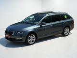 Skoda Octavia Combi 1.5  STNDHEIZ*PANO*AHK*LED*ACC*KAM - Skoda Octavia Gebrauchtwagen in Hamburg
