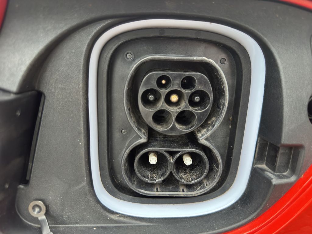 Hyundai KONA ELEKTRO STYLE + NAVIGATION - SOH 91,8%