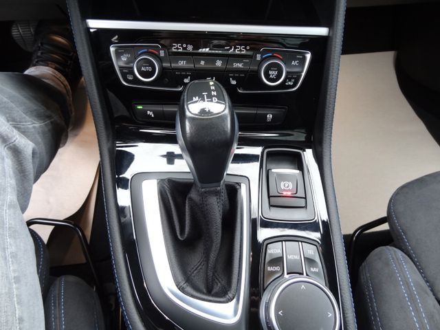 Fahrzeugabbildung BMW 220 xDrive Active Toure/M-Sport/Pano/Kam/HUD/AHK