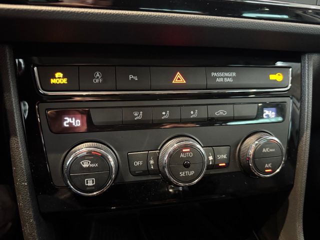 Leon FR 2.0 TDI LED Navi DAB AHK 2xPDC Kamera