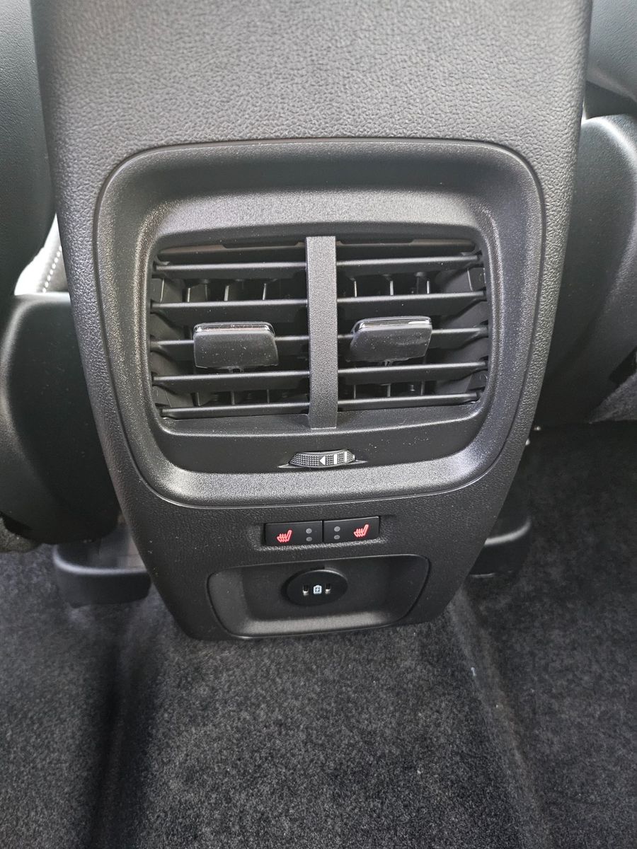 Fahrzeugabbildung Ford Kuga Plug-In Hybrid Sound Edition